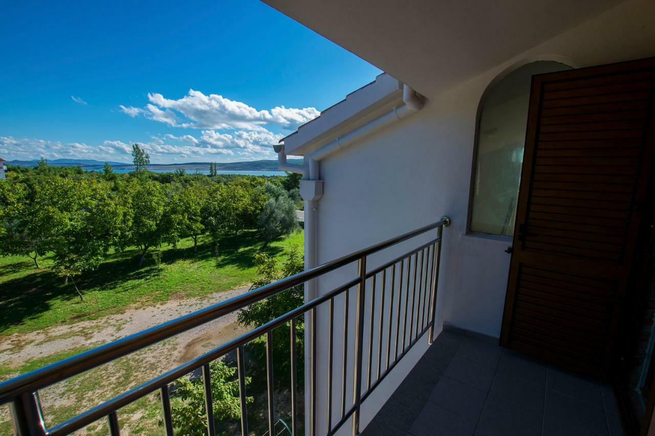 Apartmani Vesna Стариград-Пакленица Экстерьер фото